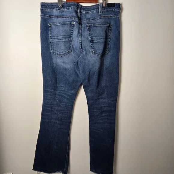 Ariat Size 33 Long Premium High-Rise Flare Jeans Raw Hem Blue Lake Women's FLAW - Picture 5 of 16